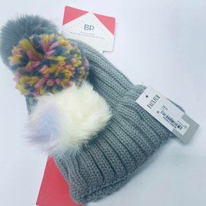 Nordstrom BP Gray Knit Winter Beanie Hat Pick-A-Pom ~~new with tags..